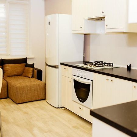 Appartement Семицвіт à Lviv Extérieur photo