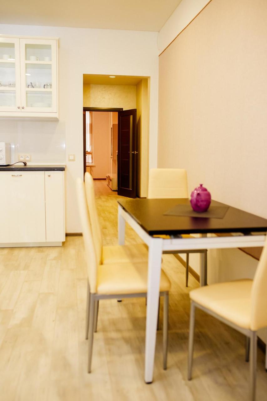 Appartement Семицвіт à Lviv Extérieur photo