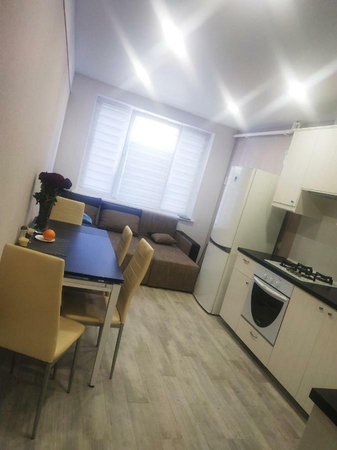 Appartement Семицвіт à Lviv Extérieur photo